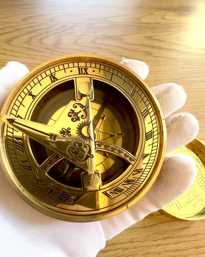 Voyager 7cm Sundial Compass – brass sundial with compass, personalized engraving for a gift