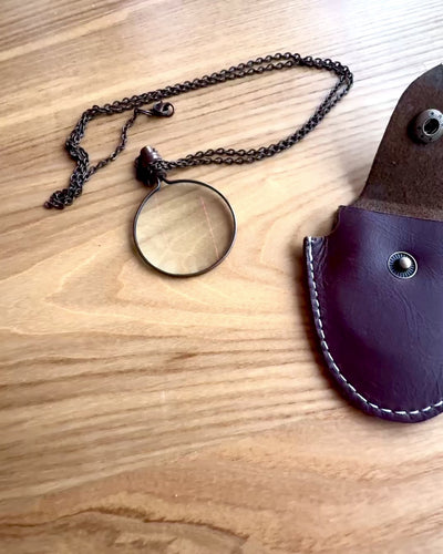 Vintage Look - Glass Magnifying Lens with Leather Case, customizable with engraving