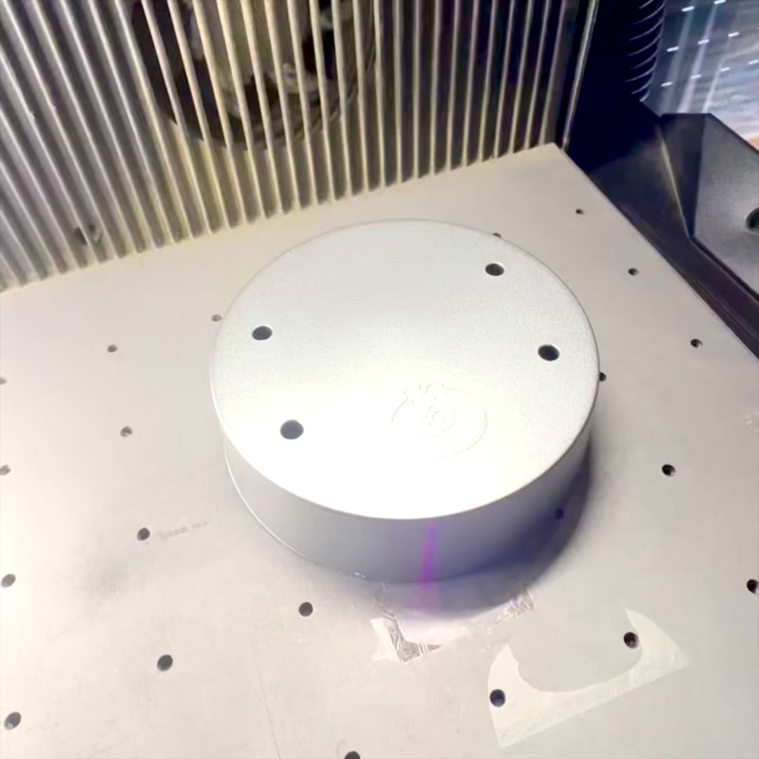 Magnetic Perpetuum Mobile Pendulum with Engraving