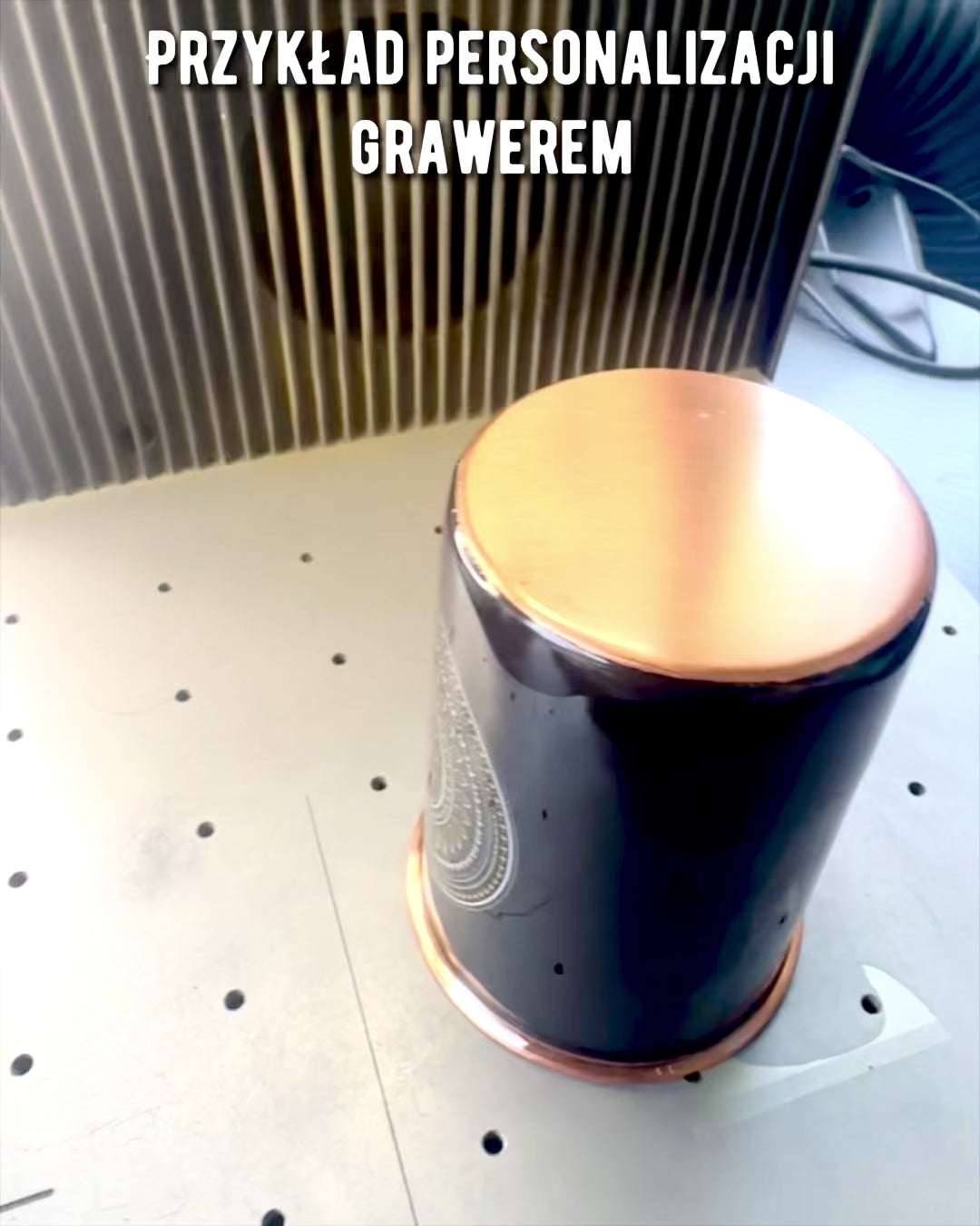 Copper Set Mandala – 1L Bottle + 2 Cups in Case, personalization with engraving available as a gift