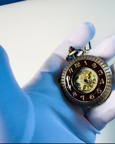 Pocket watch with visible mechanism – personalization option through engraving