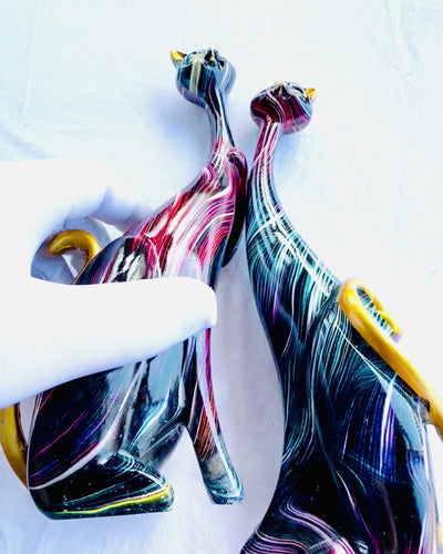 "Koci Eleganci" - Decorative Resin Figurine Set with Customizable Engraving