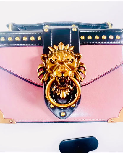 Square Light Purple Shoulder Bag with Lion Motif – Elegant Handbag Made of Textured PU Leather. Personalization with Engraving