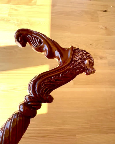 Walking Cane 'King of the Jungle', wooden, customizable with engraving