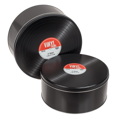Metal boxes, styled as vinyl records in a retro atmosphere, with the option of engraving personalization