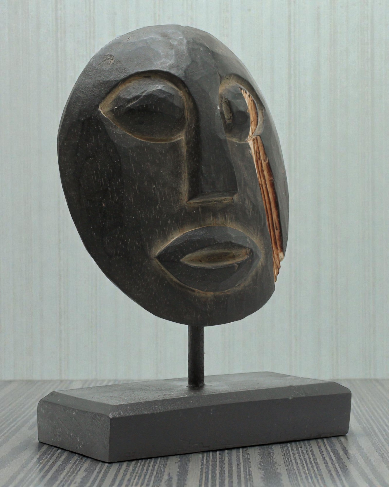 Timorese Ancestor Guardian Mask 27x20 cm – Black